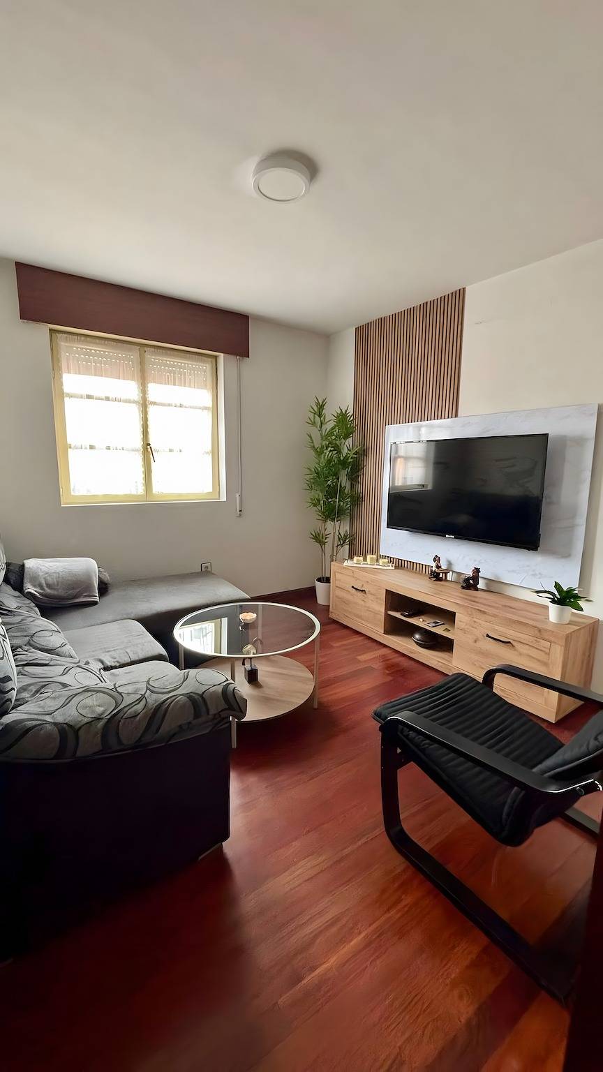 Apartamento entero, Apartamento 'Centro y Mar en Llanes' con vistas al mar y Wi-Fi in Llanes, Costa Verde