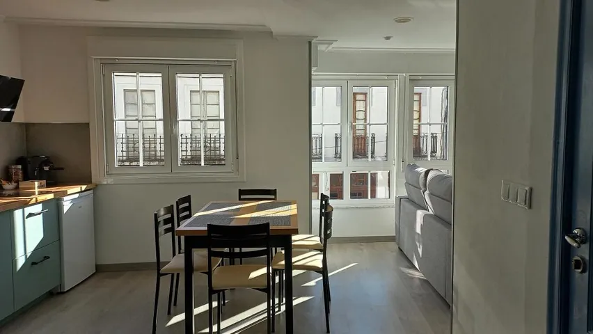 Apartamento de vacaciones para 6 personas, con balcón y vistas - 1