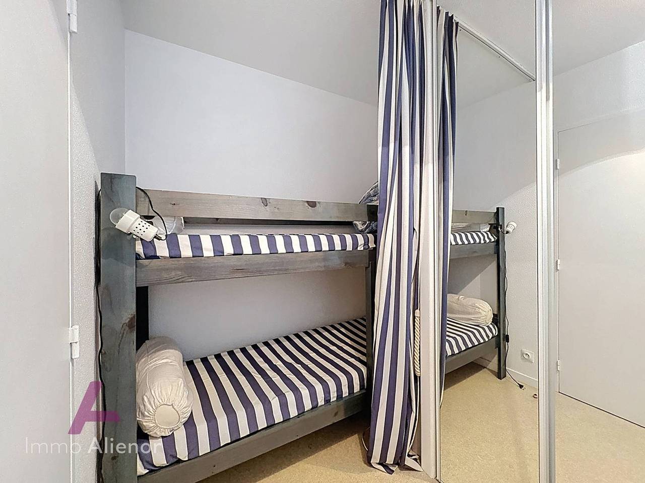 Entire apartment, T2 Cabin Apartment - 4 ppl, balcony, parking in Vieux-Boucau-les-Bains, Côte d’Argent