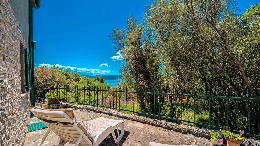 Ferienhaus für 6 Personen, mit Terrasse und Garten auf Krk - 4