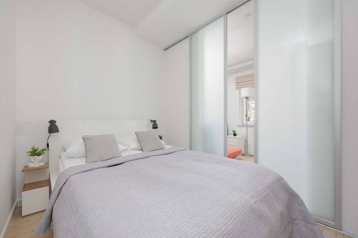 Entire apartment, Bright Apartment in Warsaw | Close to Metro and Capitol Theatre in Warsaw Śródmieście, Warsaw