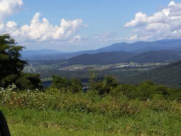 Glamping for 6 Guests in Shenandoah Valley, Virginia, Picture 2