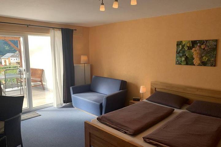 Ferienwohnung für 2 Personen, mit Balkon in Kröv