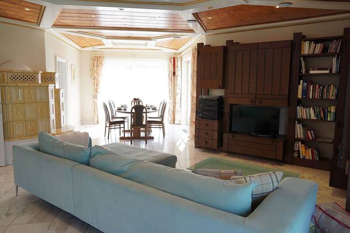 Ferienhaus für 7 Personen, mit Whirlpool und Terrasse sowie Garten und Pool in Wiesenttal
