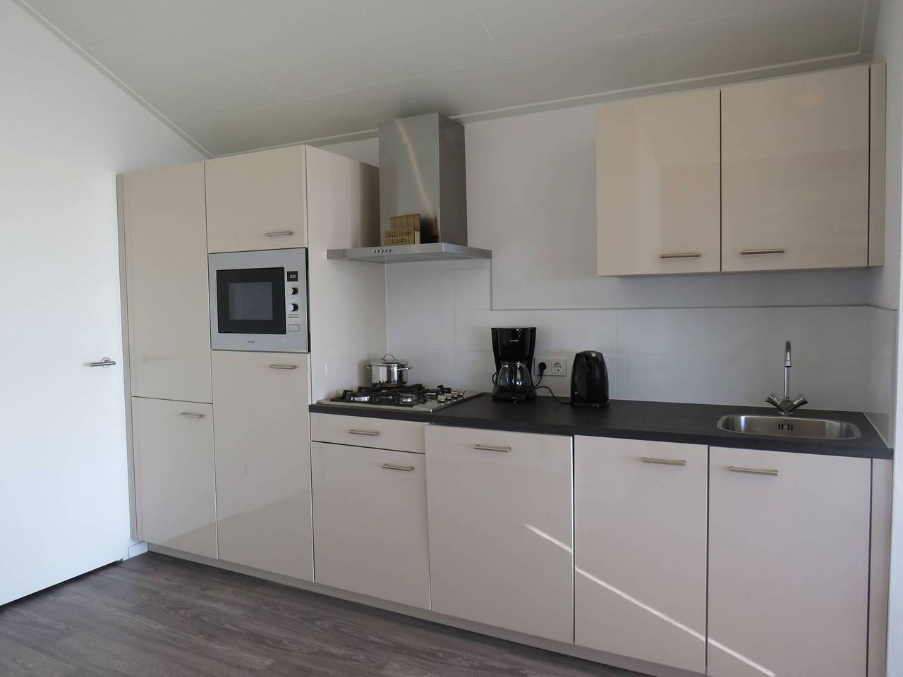 Modernes Chalet mit Geschirrspüler bei Markermeer in Bovenkarspel, Markermeer
