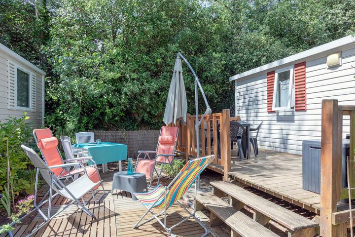Camping pour 4 personnes, avec bassin pour enfant et jacuzzi à Saint-Jean-de-Monts - 2
