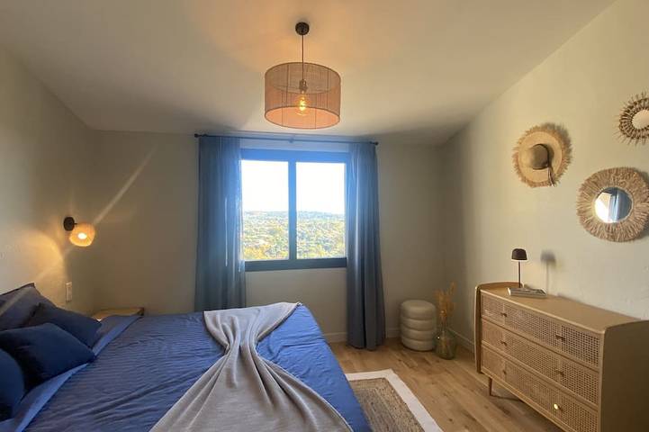 Villa pour 10 personnes, avec jardin et terrasse à Tourrettes-sur-Loup - 4