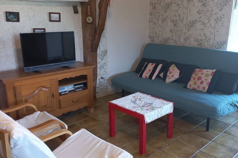 Maison de campagne gîte rural. in Prévenchères, Parc national des Cévennes