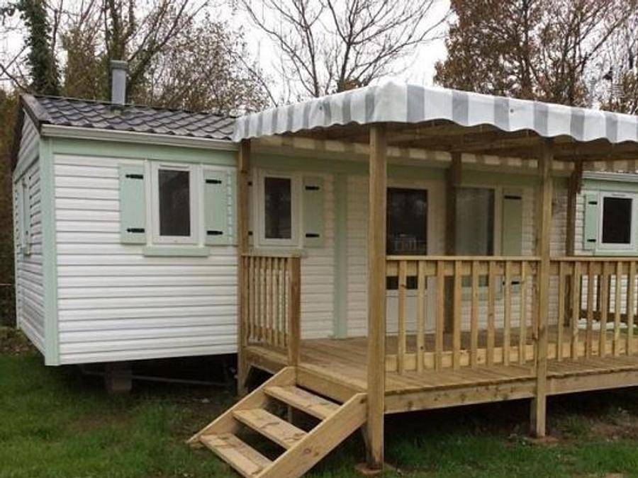 Camping Le Mas de L'isle - Mobilheim 5 personen - Hawai 2 Schlafzimmer - 28m² - mit Klima + Tv - überdachte Terrasse 13 m² in Lunel, Mittelmeerküste (Frankreich)