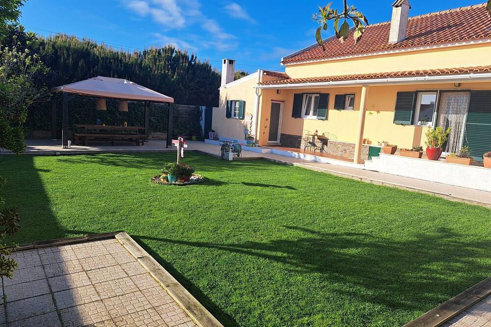 \"Casa da Monservia\ in Praia do Magoito, São João das Lampas e Terrugem