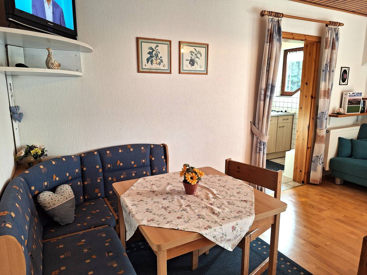 Entire apartment, Christianshof - 'Apartment' with Mountain View, Shared Garden and Wi-Fi in Oppenau, Central Black Forest