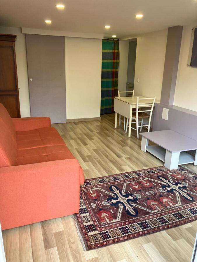Location de vacances pour 2 personnes, avec Terrasse à Vaires-sur-Marne