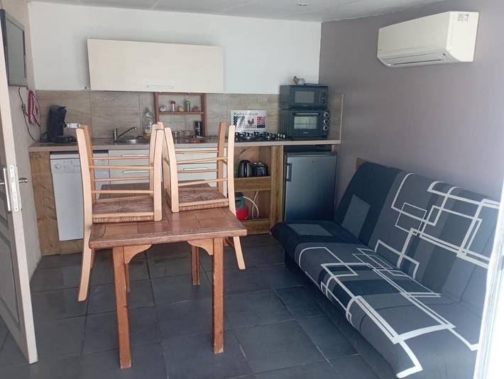 Location de vacances pour 4 personnes, avec terrasse et vue à Laudun-l'Ardoise - 3