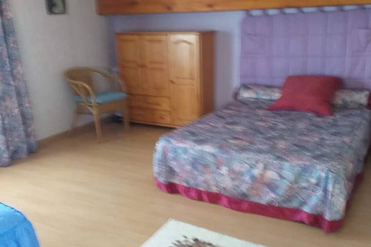 Appartement entier, Homerez - Studio Pertuis in Pertuis, Parc naturel régional du Luberon