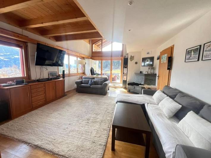 Ferienhaus für 6 Personen, mit Balkon und Terrasse sowie Garten und Ausblick in Laax