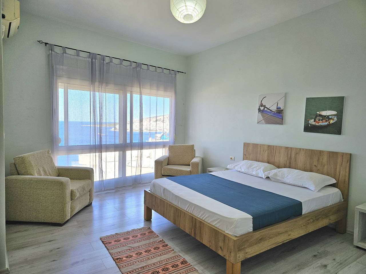 Ganze Wohnung, Ferienwohnung für 8 Personen mit Terrasse in Sarandë, Vlorë