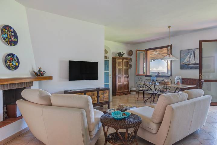 Villa 'Martini' con vista mare, terrazza privata e Wi-Fi in Marciana, Arcipelago Toscano