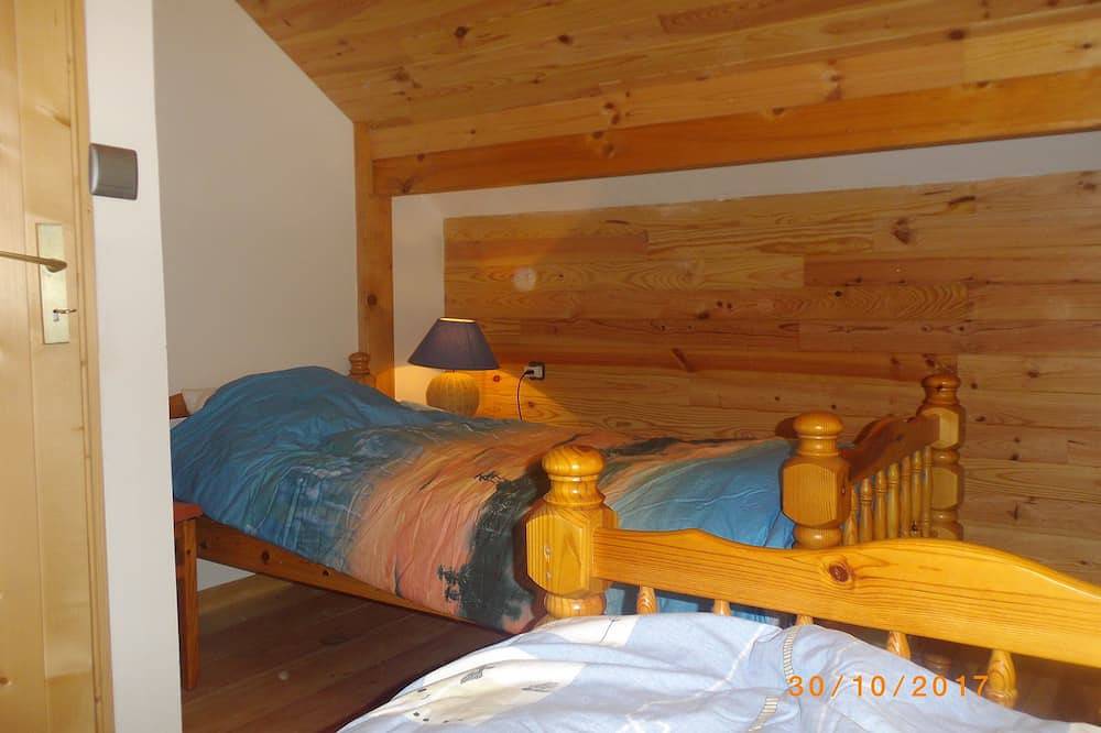 Chalet 6 pers Pets and wifi free, Pellets included from Oct 1st to April 30th in Gérardmer, Parc naturel régional des Ballons des Vosges
