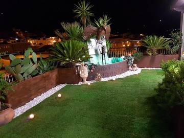 Cottage pour 2 personnes, avec jacuzzi et jardin à Valguarnera Caropepe
