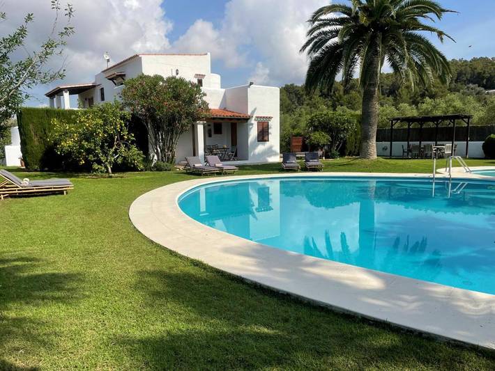 Chalet para 6 personas, con piscina además de jardín y terraza - 1
