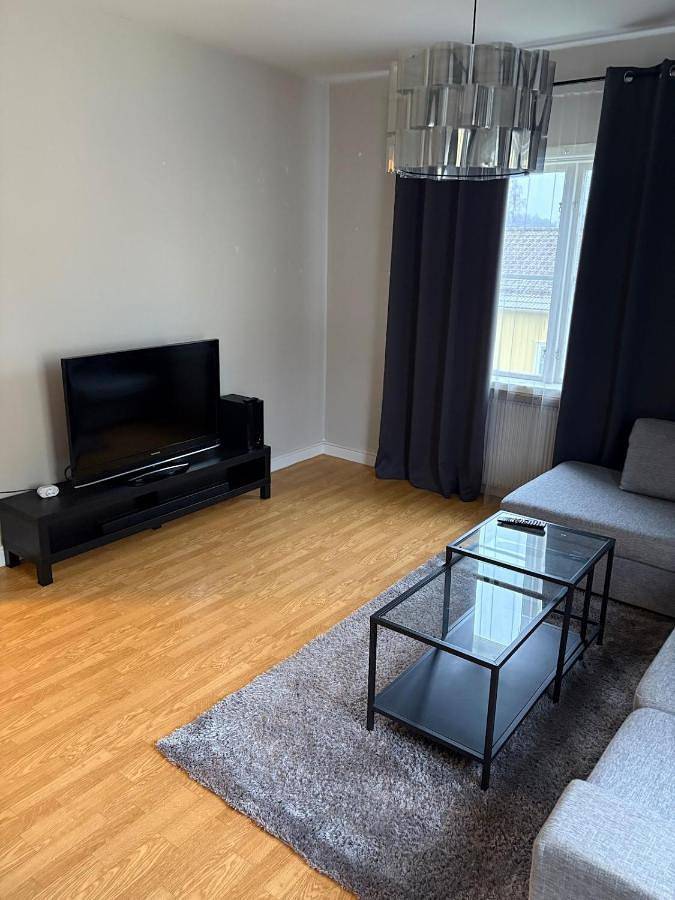 Ganze Wohnung, Two rooms and kitchen in central Uddevalla in Uddevalla, Norra Västkusten