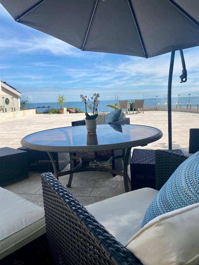 Entire apartment, One-Bedroom Apartment in Jersey