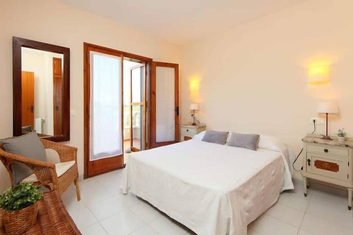 Location de vacances pour 6 personnes, avec jardin et piscine à Bellcaire d'Empordà - 2