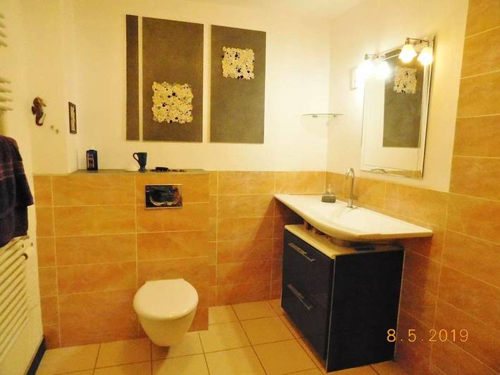 Location de vacances pour 2 personnes, avec jardin et vue, adapté aux familles dans Bassy - 3