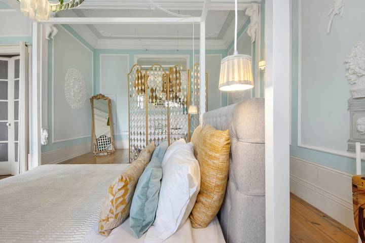 Room 'Romeu' with Shared Garden, Wi-Fi and Air Conditioning in Massarelos, Porto