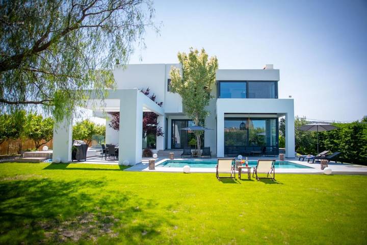 Ferienhaus für 7 Personen, mit Balkon und Terrasse sowie Garten und Pool