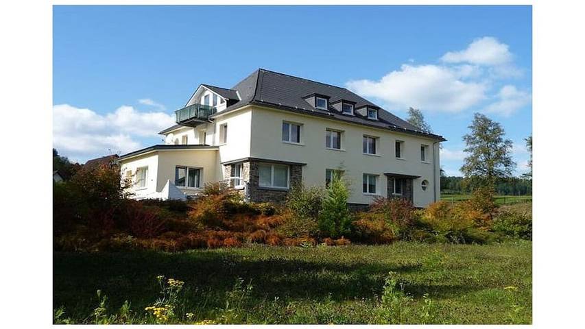 Ferienhaus für 12 Personen, mit Terrasse und Sauna sowie Garten - 1