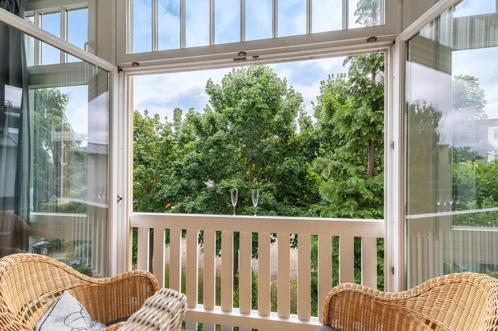 Appartement entier, Loft avec véranda à 300 m de la plage / Wi-Fi in Kühlungsborn, Mer Baltique (Mecklenburg)
