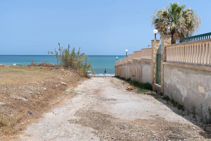 Appartamento intero, Casa Azzurra Beach fronte Mare in Reitani, Noto e dintorni