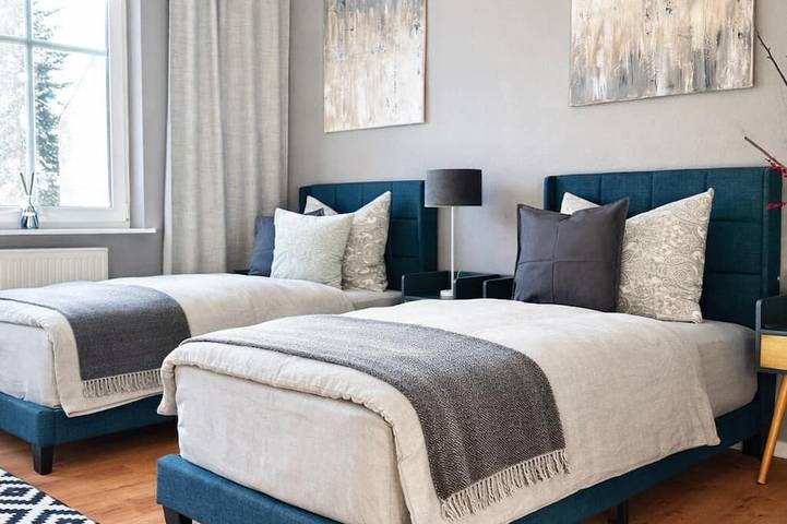 Ferienwohnung für 4 Personen, mit Whirlpool und Balkon in Luckenwalde