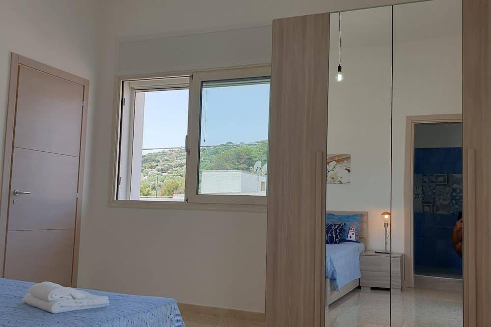 Ganze Wohnung, Herrliches Fenster auf das Meer von Salento, einen Steinwurf von S. M. di Leuca 1 in Alessano, Lecce Provinz
