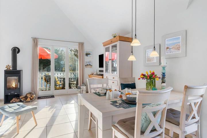 Ferienwohnung für 4 Personen, mit Balkon in Glowe - 2