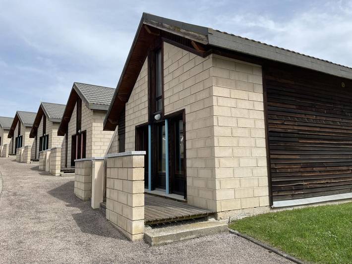 Gîte pour 6 personnes, avec jardin et piscine, animaux acceptés