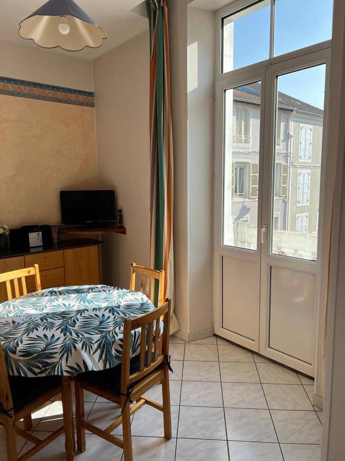 Appartement entier, Villa Saint Hubert in Bourbonne-les-Bains, Haute-Marne