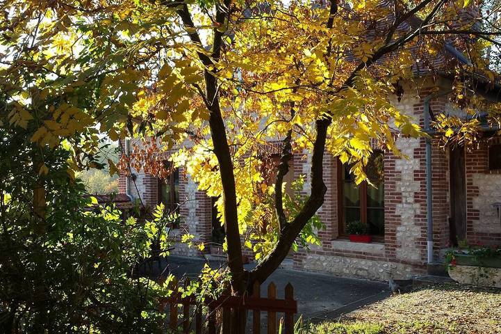 Location de vacances pour 3 personnes, avec jardin à Saint-Martin-de-Boscherville