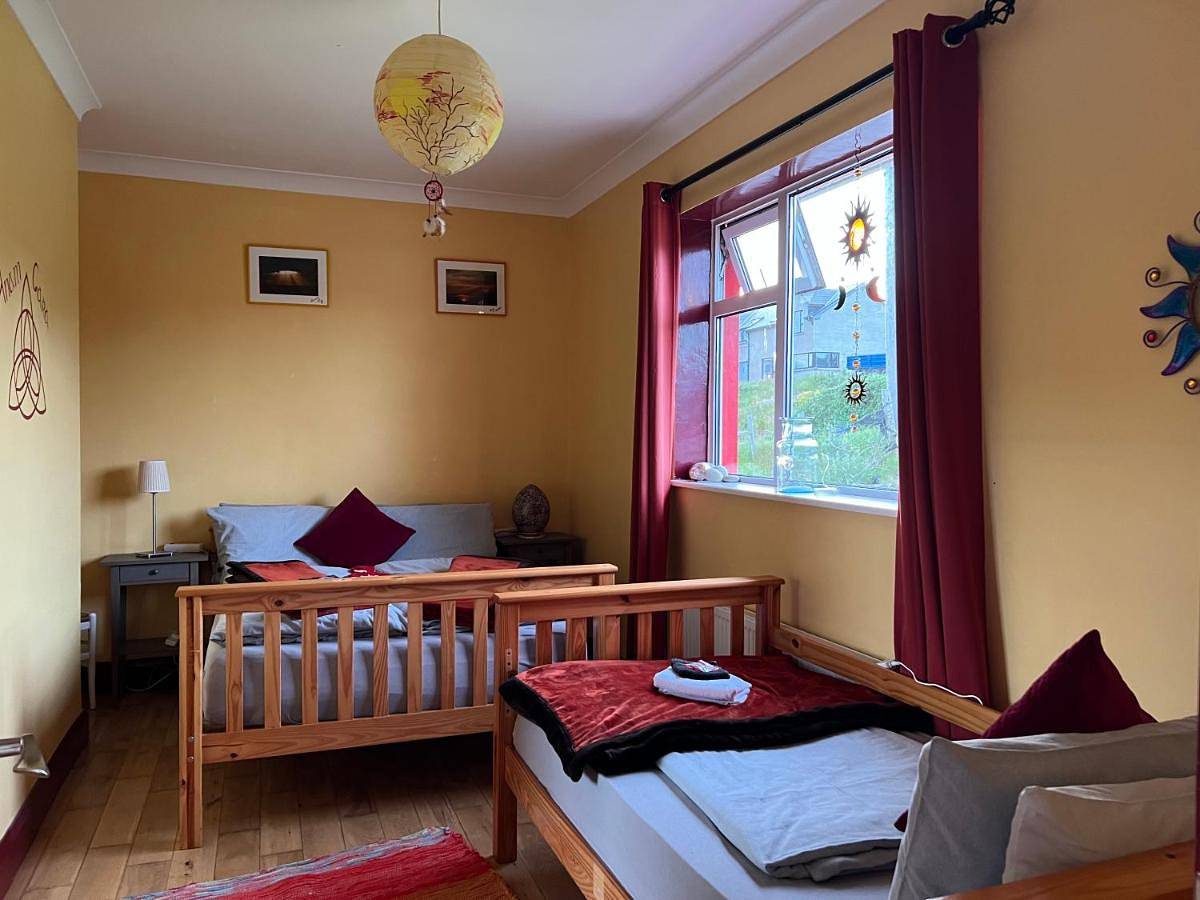 Twin Room with Shared Bathroom in Glenties, County Donegal