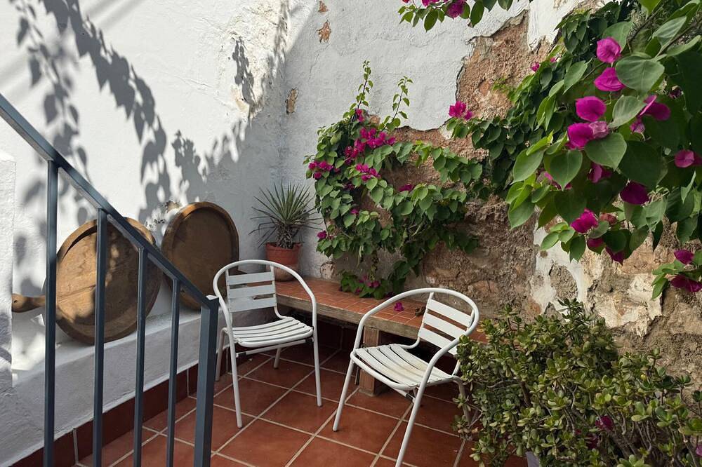 Beautiful Cottage with patio in Olvera, Andalucia in Olvera, White Villages