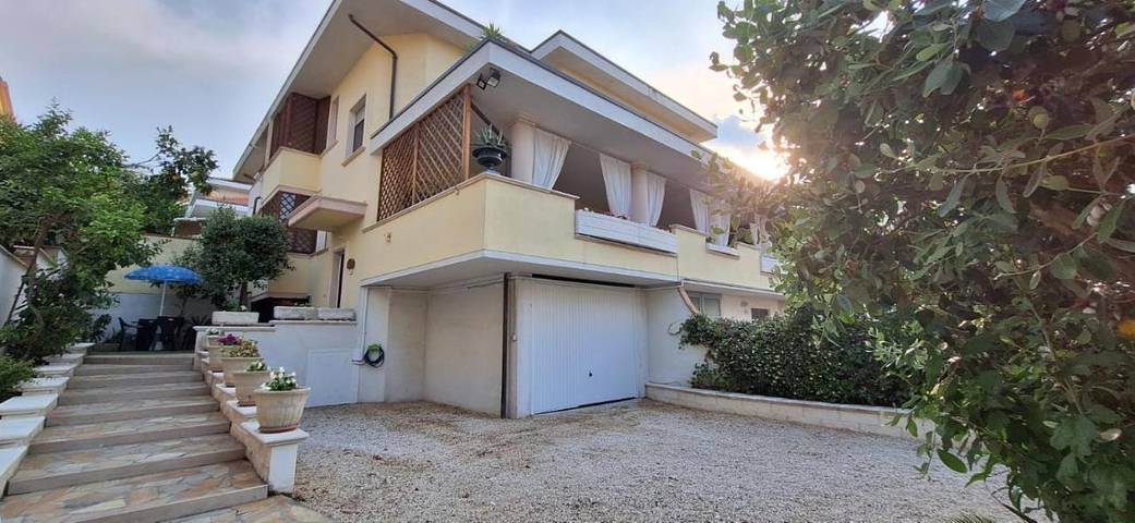 Villa per 6 persone, con idromassaggio e giardino in Abruzzo