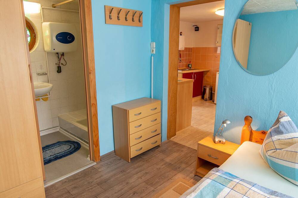 Ganze Wohnung, Ferienwohnung Wunderwald - Ferienwohnung in Freest, Vorpommern Greifswald