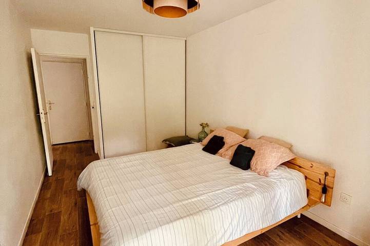 Apartamento entero, A cozy and spacious apartment just outside Paris. Perfect for families. in Noisy-le-Sec, Sena-Saint Denis