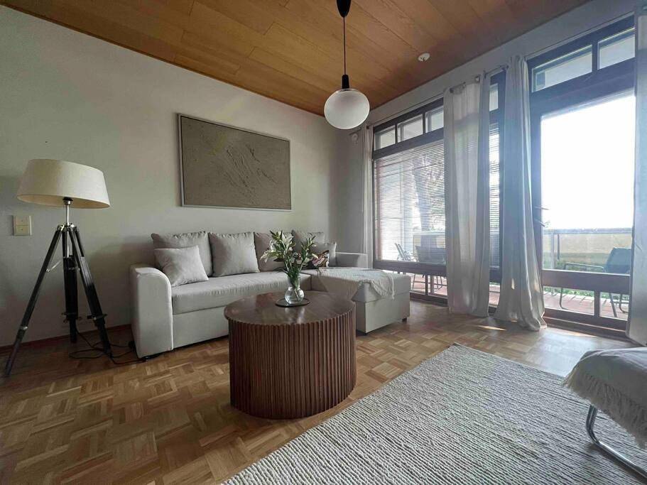 Ganze Wohnung, Unique apartment with seaside view in the most beautiful area in Helsinki in Helsinki, Uusimaa