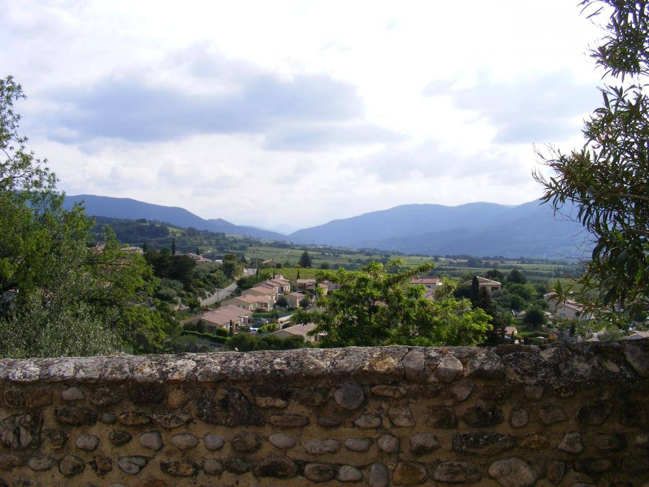 Grand Studio en Drôme Provencale in Vinsobres, Région de nyons
