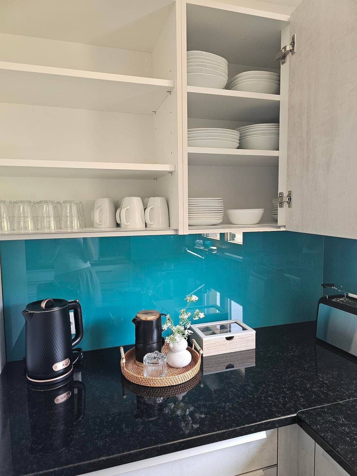 Ganze Ferienwohnung, Apartment Hügelruhe Mandach 100 m2 3 Schlafzimmer in Aargau-Basel