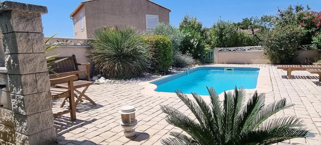 Chalet para 10 personas, con piscina y jardín - 1