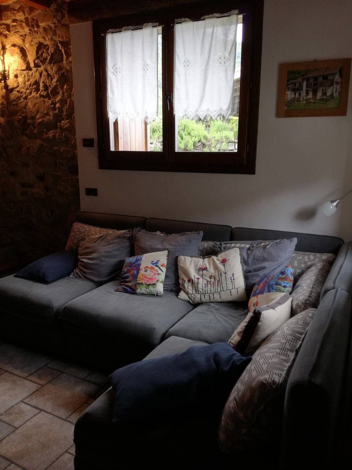 Casa Vacanze 'Tra Lago e Monti' con Vista Lago, Terrazza Privata e Wi-Fi in Biazzeno, Comune di Dizzasco