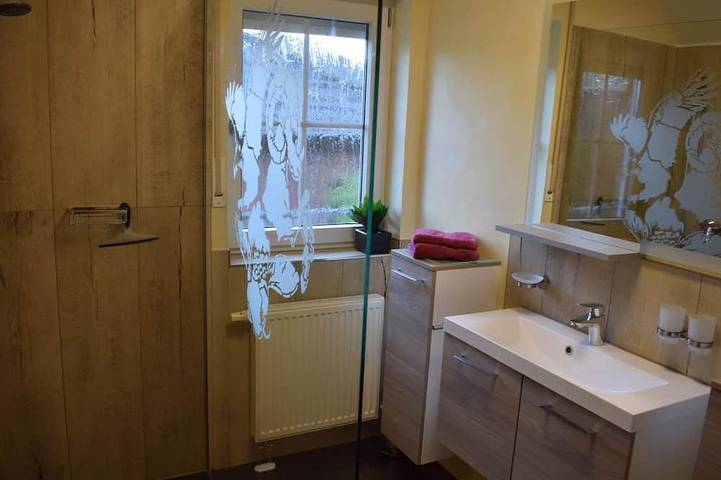 Ferienwohnung für 4 Personen, mit Balkon und Garten in Billigheim-Ingenheim